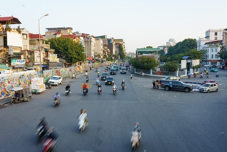 [동아시아포럼] 위기의 베트남 경제, 구조 개혁으로 도약해야